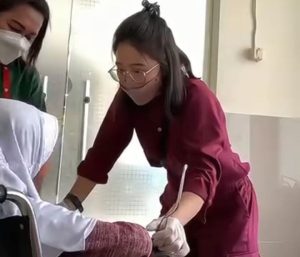 Seorang Siswi SD Dipaksa Makan Roti Isi Tusuk Gigi Plastik