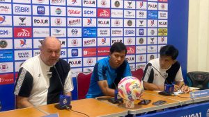 Adam Alis: Bajunya Biru Hatinya Juga Harus Biru