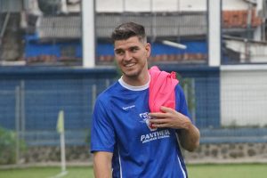 Nick Kuipers Sesumbar Persib Bisa Kalahkan Borneo FC