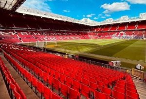 Kapasitas Stadion Old Trafford ditambah