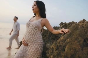Nikita Willy Melahirkan