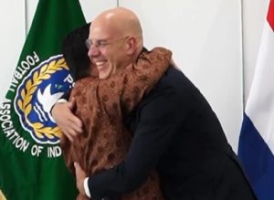 Ketum PSSI Erick Thohir bersama Sekjen KNVB Gijs de Jong