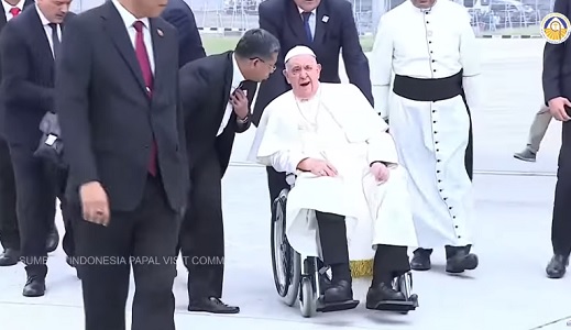 Paus Fransiskus penangkapan teroris