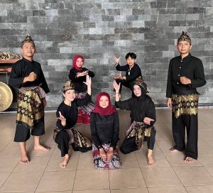 Divisi Rampak Kendang Sadaya Unikom