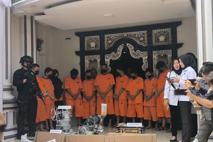 Keluarga di Serang Jalankan Pabrik Narkoba
