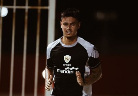 Mees Hilgers cedera, Indonesia vs jepang