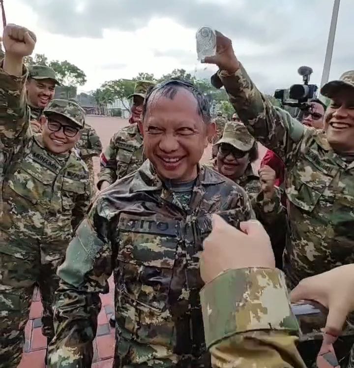 Momen Tito Karnavian Ulang Tahun
