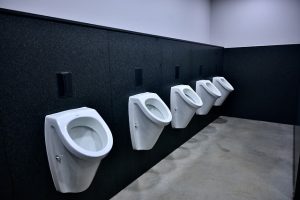 Menahan buang air kecil