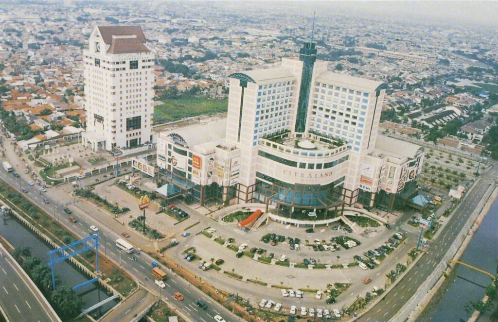 siapa pemilik mal ciputra