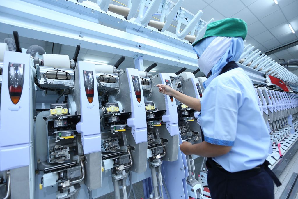 Penutupan Pabrik Sritex Sebagai Permasalahan Besar Bagi Industri Tekstil Nasional