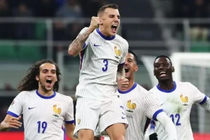 Prancis Taklukkan Italia 3-1 di San Siro