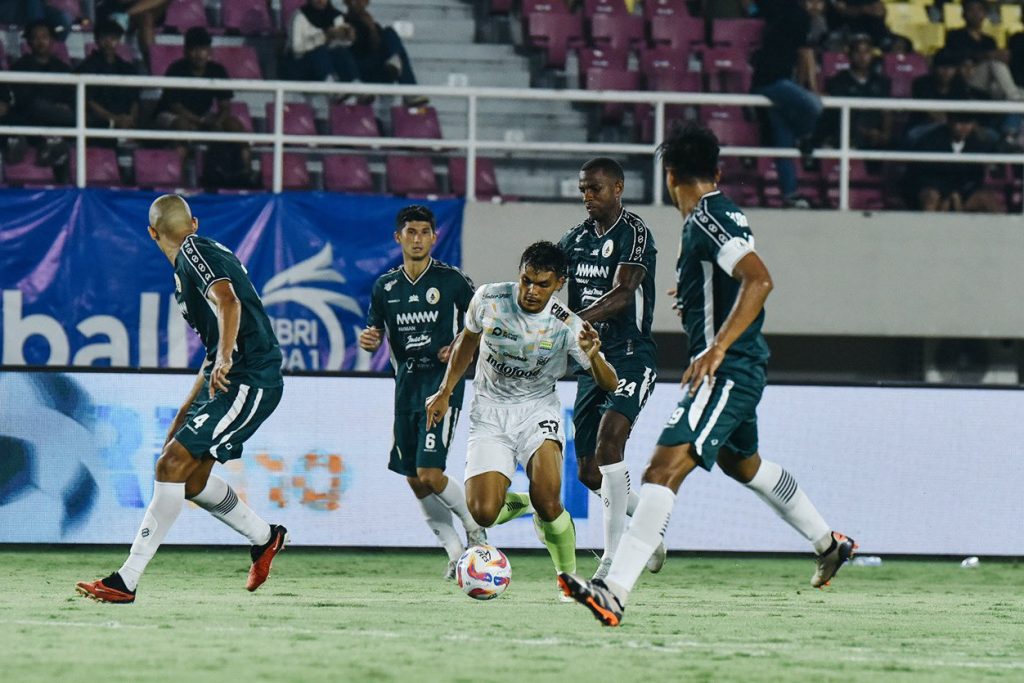 Persib Bandung Menang Atas PSS Sleman