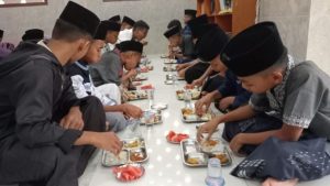 Santri Pesantren Juga Dapat Makan Bergizi Gratis