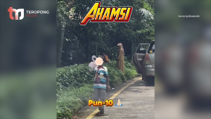Viral! Wisatawan Nekat Keluar dari Mobil di Area Satwa Liar Taman Safari Bogor