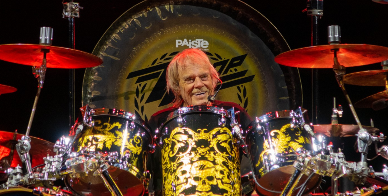 Frank Beard Absen Dari Tur Band ZZ Top