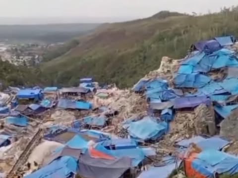 Gunung Botak Tidak Bertuan
