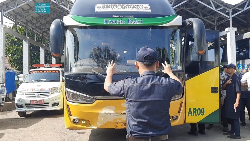 Pastikan Kelaikan Kendaraan Angkutan Umum Lebaran Diperiksa