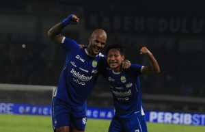 Persib Unggul 8 Poin Atas Pesaingnya