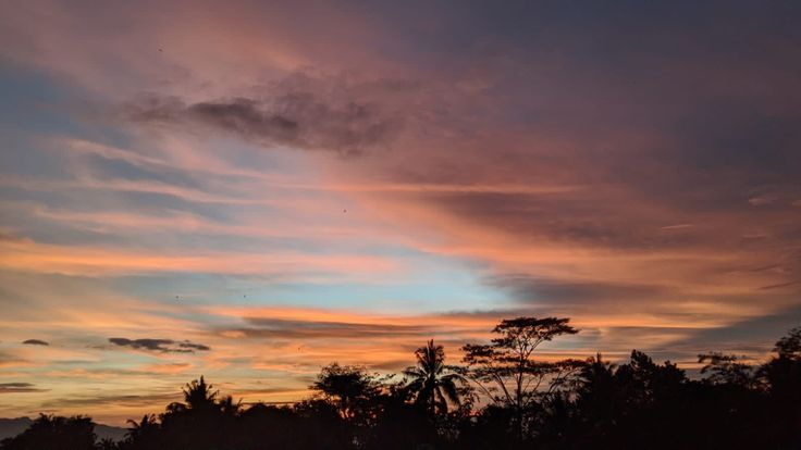 Jadwal Adzan Magrib Maluku Utara