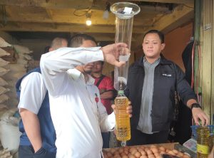 Polres Cimahi Sidak Pasar Cimindi Minyakita