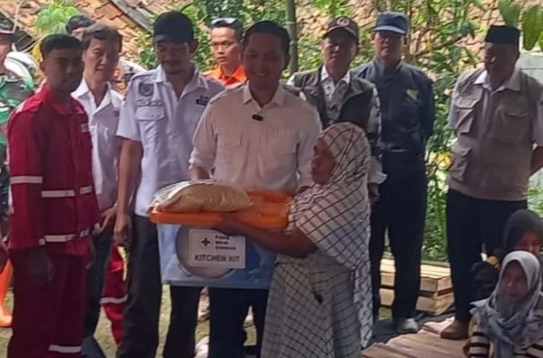 PMI Cianjur pergerakan tanah cikalongkulon