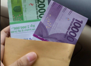 Tukar uang baru