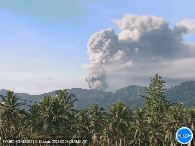Gunung Dukono Meletus Lontarkan Abu Vulkanik