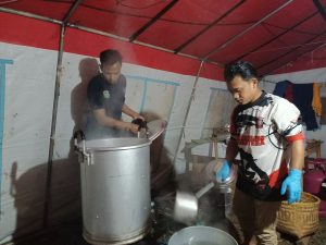 Layani Pengungsi Korban Pergerakan Tanah di Bulan Ramadan