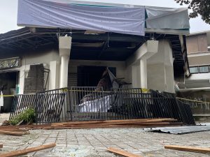 Kebakaran Hana Bank Diduga Oleh Oknum Massa Aksi Penolakan RUU TNI