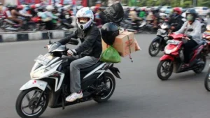 pemudik sepeda motor tilang elektronik