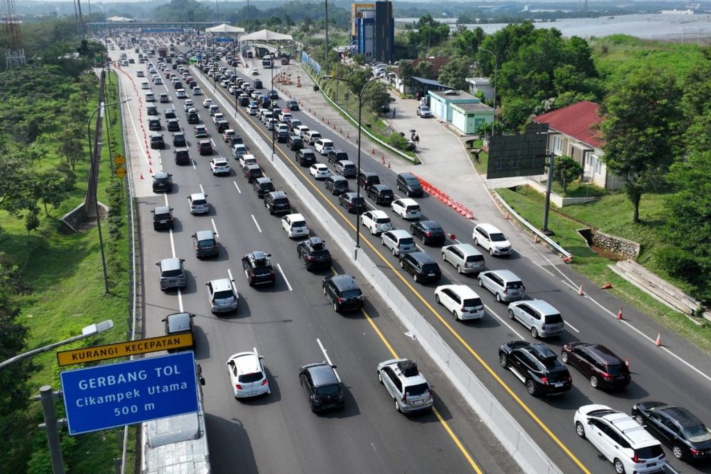 Korlantas Polri Siapkan Flag Off One Way Nasional untuk Pemudik Arus Balik