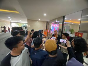 rapat ruu tni kontras