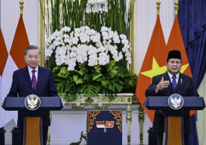 sekjen partai komunis vietnam (2)