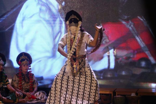 Festival Topeng Cirebon 2025