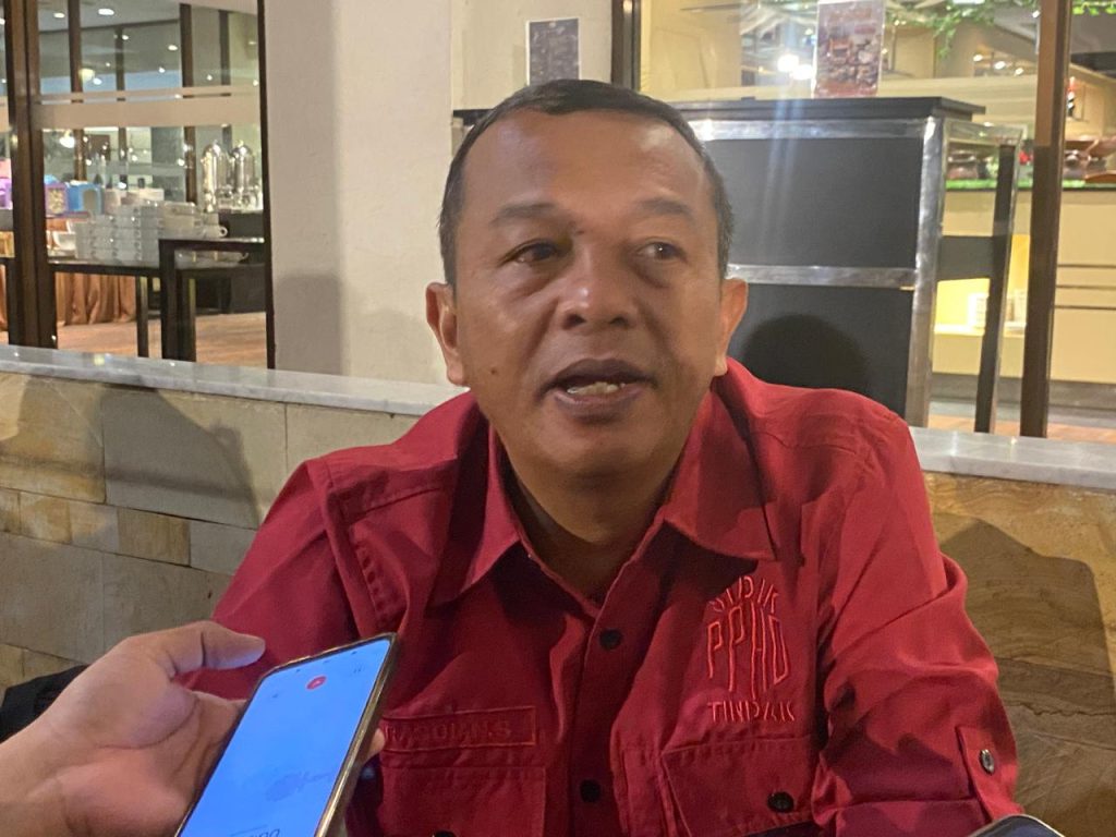Satpol PP Kota Bandung Tertibkan Bangunan Kuliner Cepat Saji Tidak Miliki PBG