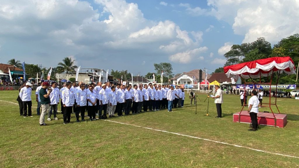 Lapang Sepak Bola Pojok Dedes Saksi Pelantikan KONI Kabupaten Tasikmalaya Periode 2024-2028