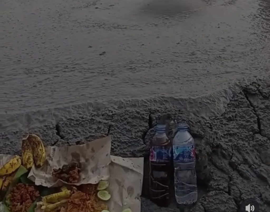sedekah bumi lumpur lapindo