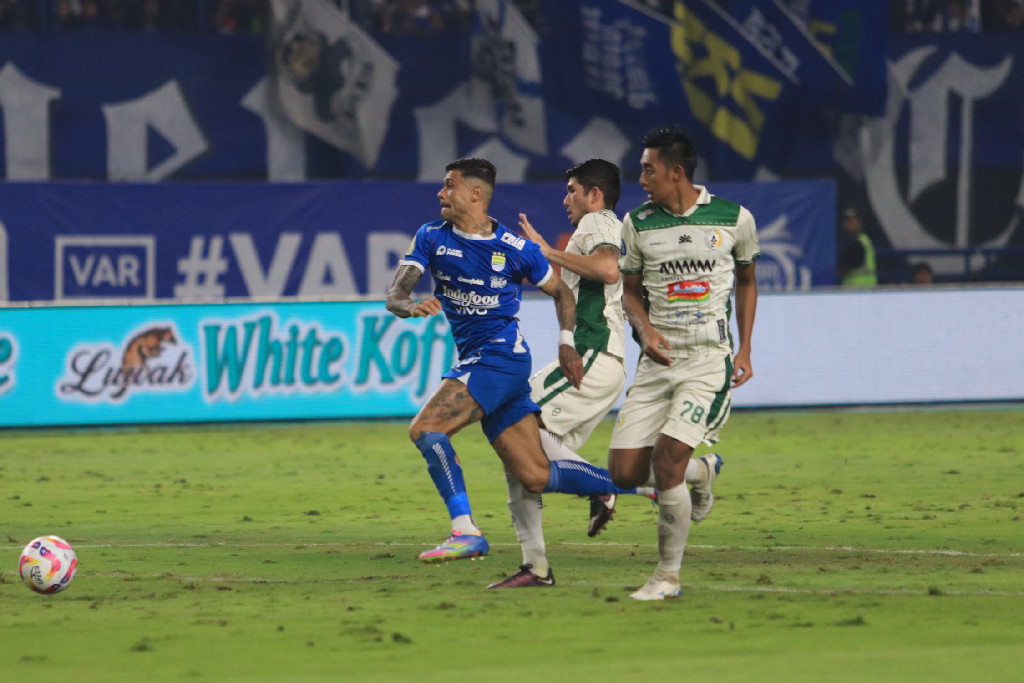 Bojan Hodak Ogah Konsentrasinya Berantakan Karena Keputusan Ciro Alves