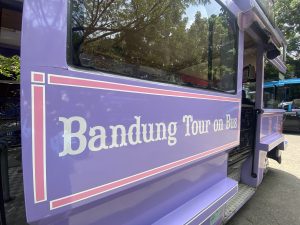 Bandros Jadi Primadona Wisatawan di Kota Bandung