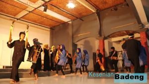 Kesenian Badeng Garut - YouTube Komunitas Budaya Posstheatron