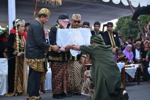 Kirab Panji