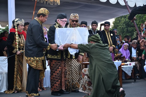 Kirab Panji