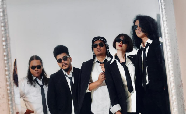 Lirik lagu kembalikan terang oleh methosa