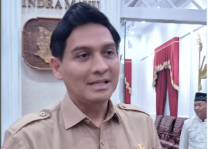Lucky hakim mengaku salah