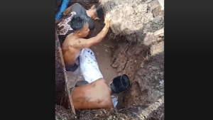 Pemakaman Tergenang Air