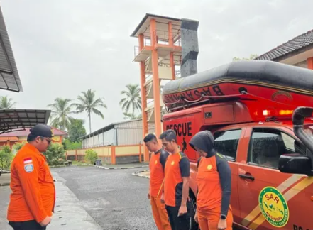 Satu Orang Wisatawan Terseret Arus di Pantai Sayang Heulang