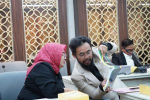 Euis Ida Wartiah dan Pansus IV Bahas Penyusunan LKPJ Gubernur
