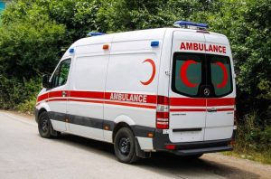 Mobil ambulans diduga berwisata