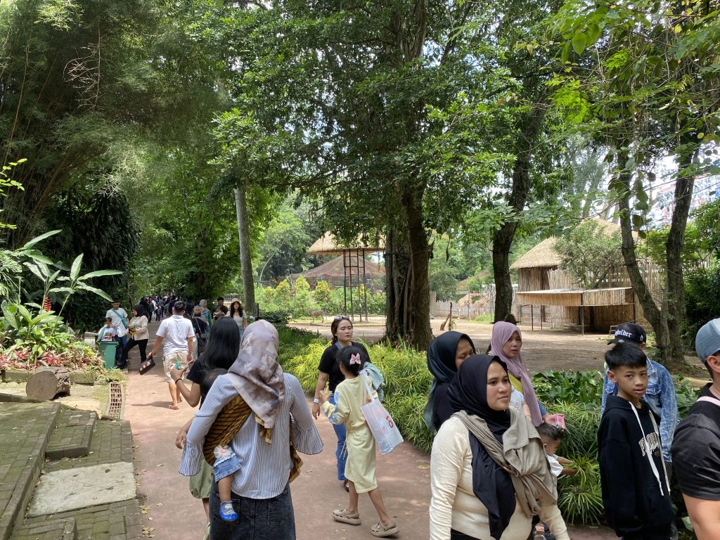 Bandung Zoo masih Jadi Primadona Pengunjung saat Libur Lebaran