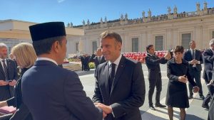jokowi hadiri pemakaman paus